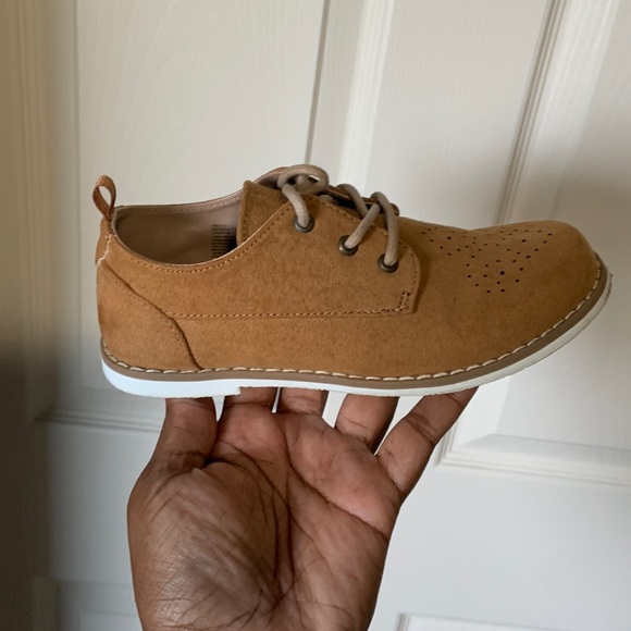 Used/ boys dress shoes - Picture 1 of 3